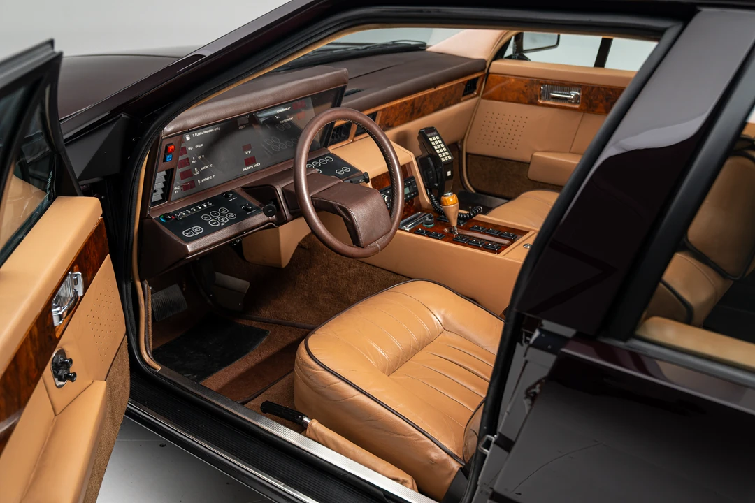 1984 Aston Martin Lagonda - Image 28 of 31