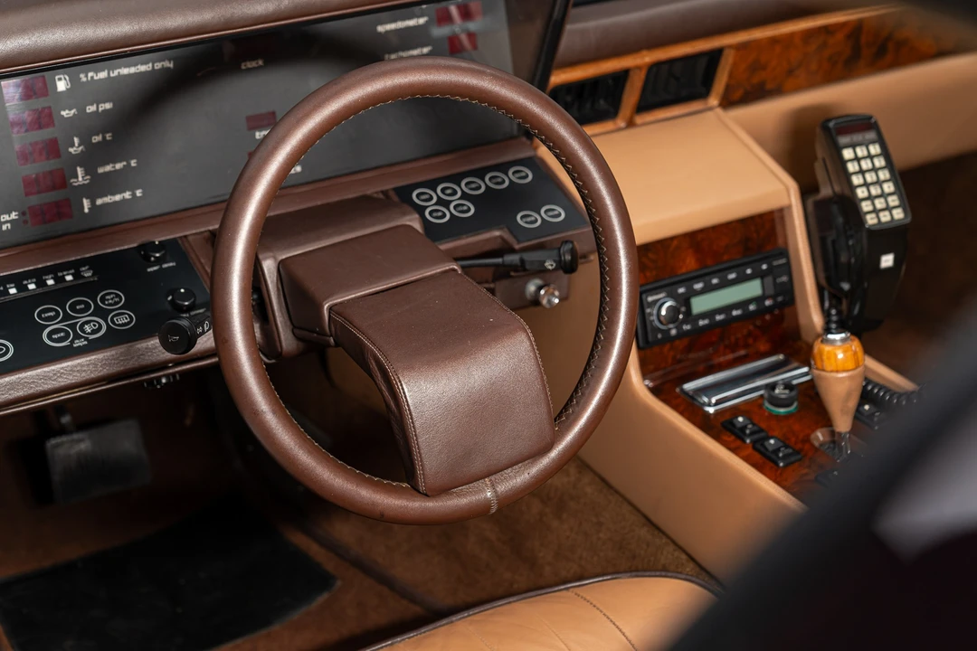 1984 Aston Martin Lagonda - Image 30 of 31