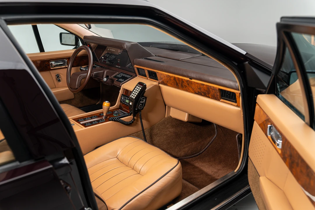 1984 Aston Martin Lagonda - Image 26 of 31
