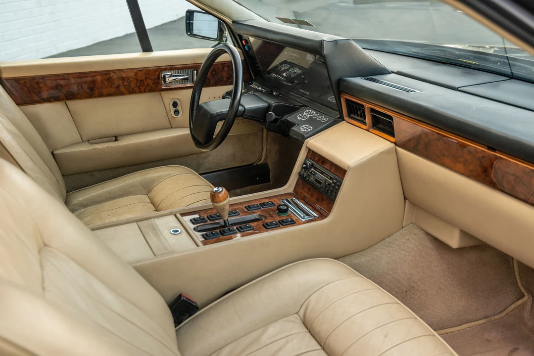 1984 Aston Martin Lagonda - Image 30 of 31