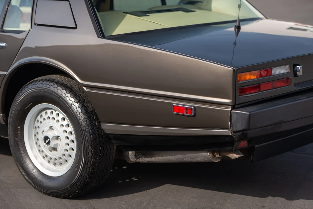 1984 Aston Martin Lagonda - Image 21 of 31