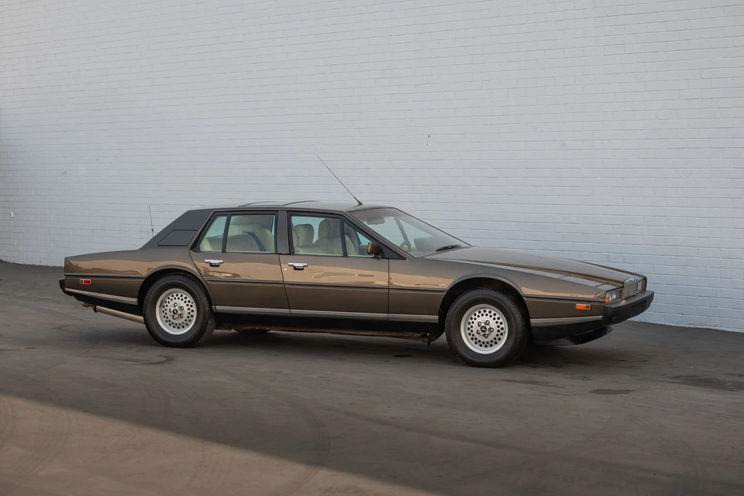 1984 Aston Martin Lagonda - Image 10 of 31