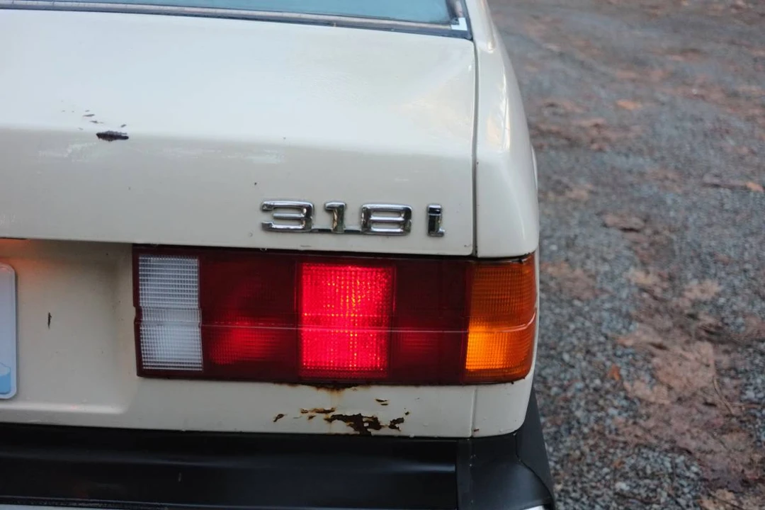 1984 BMW E30 3 Series - Image 3 of 8
