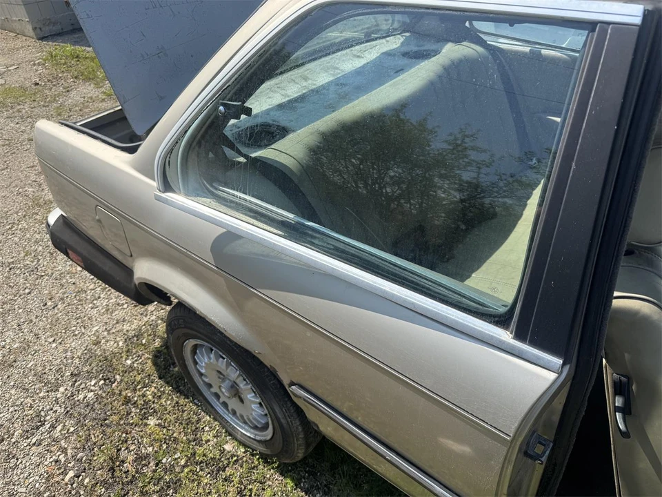 1984 BMW E30 3 Series - Image 11 of 12