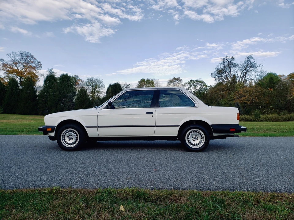 1984 BMW E30 3 Series - Image 9 of 31