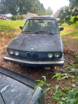 1984 BMW 5 Series 525i Sedan 4D