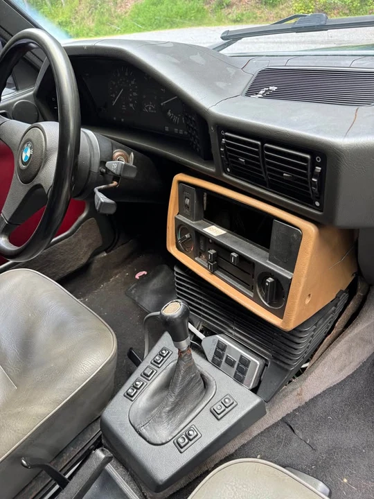 1984 BMW E28 5 Series - Image 11 of 19