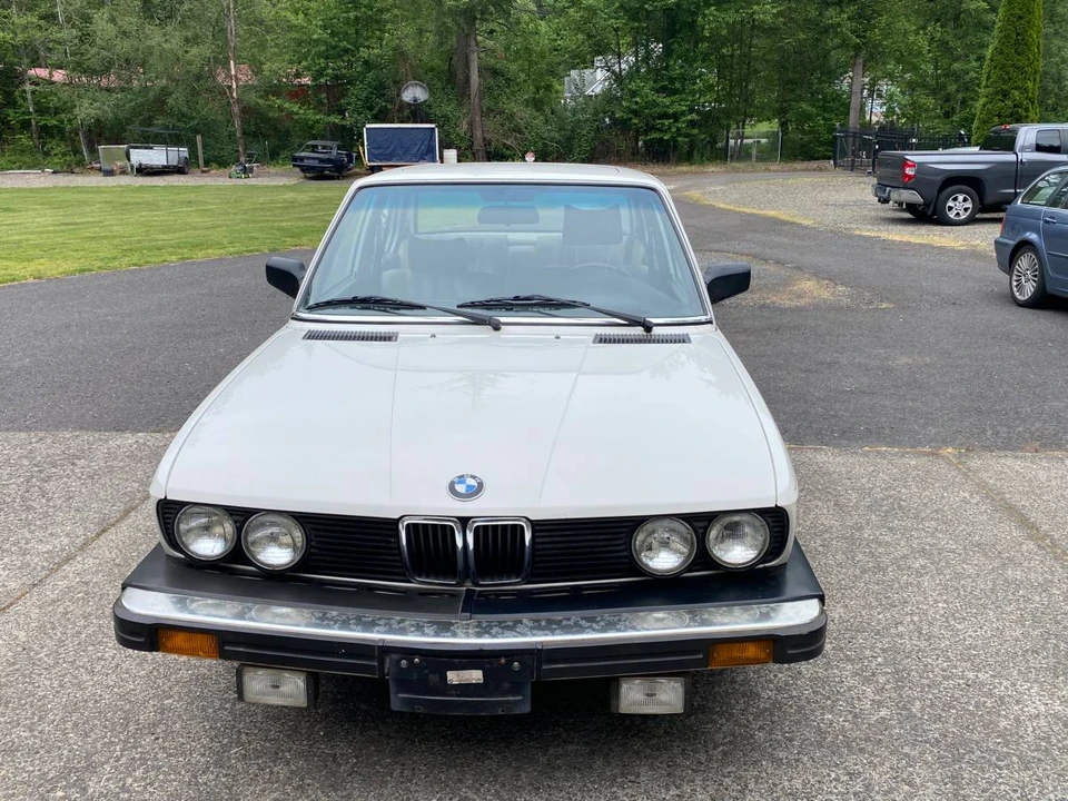 1984 BMW E28 5 Series - Image 3 of 18