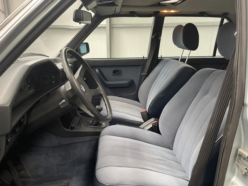 1984 BMW E28 5 Series - Image 28 of 30