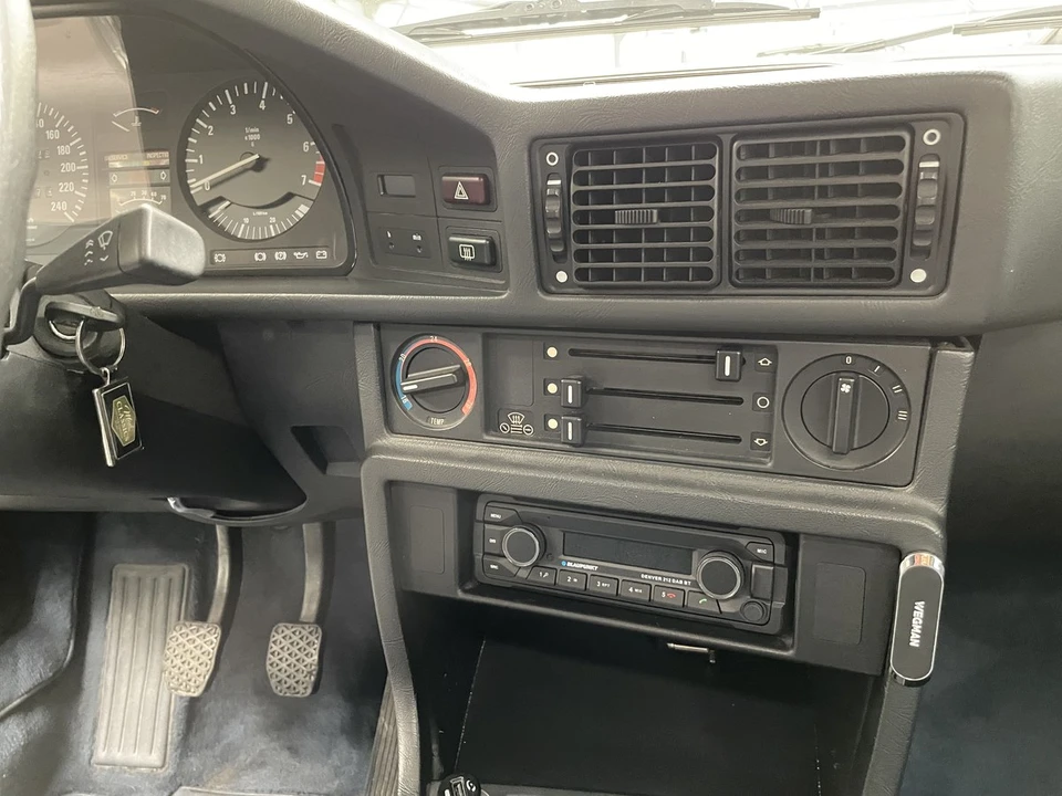 1984 BMW E28 5 Series - Image 15 of 30