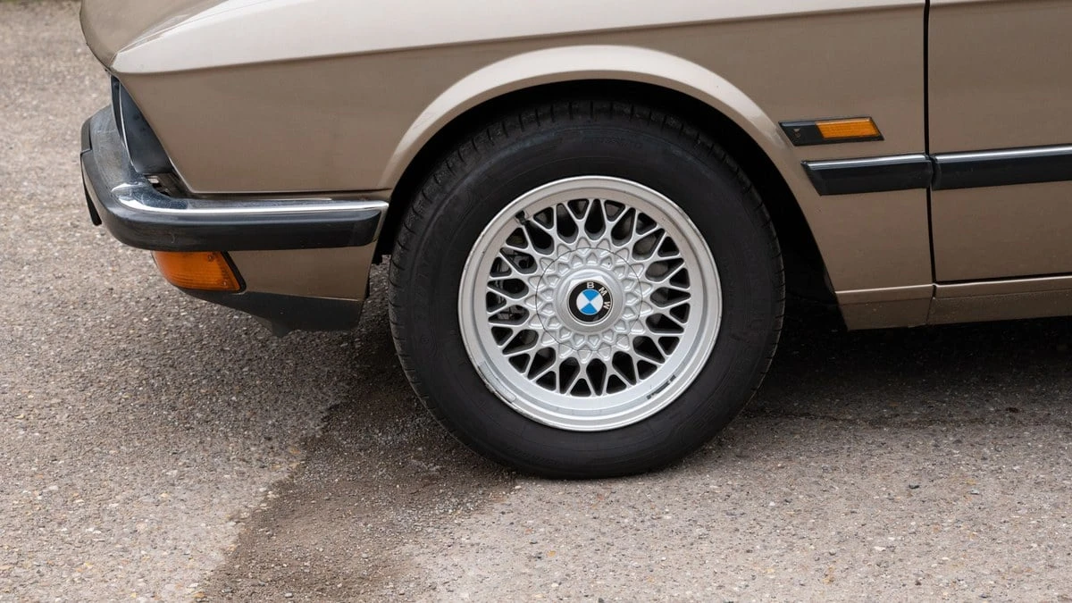 1984 BMW E28 5 Series - Image 11 of 30