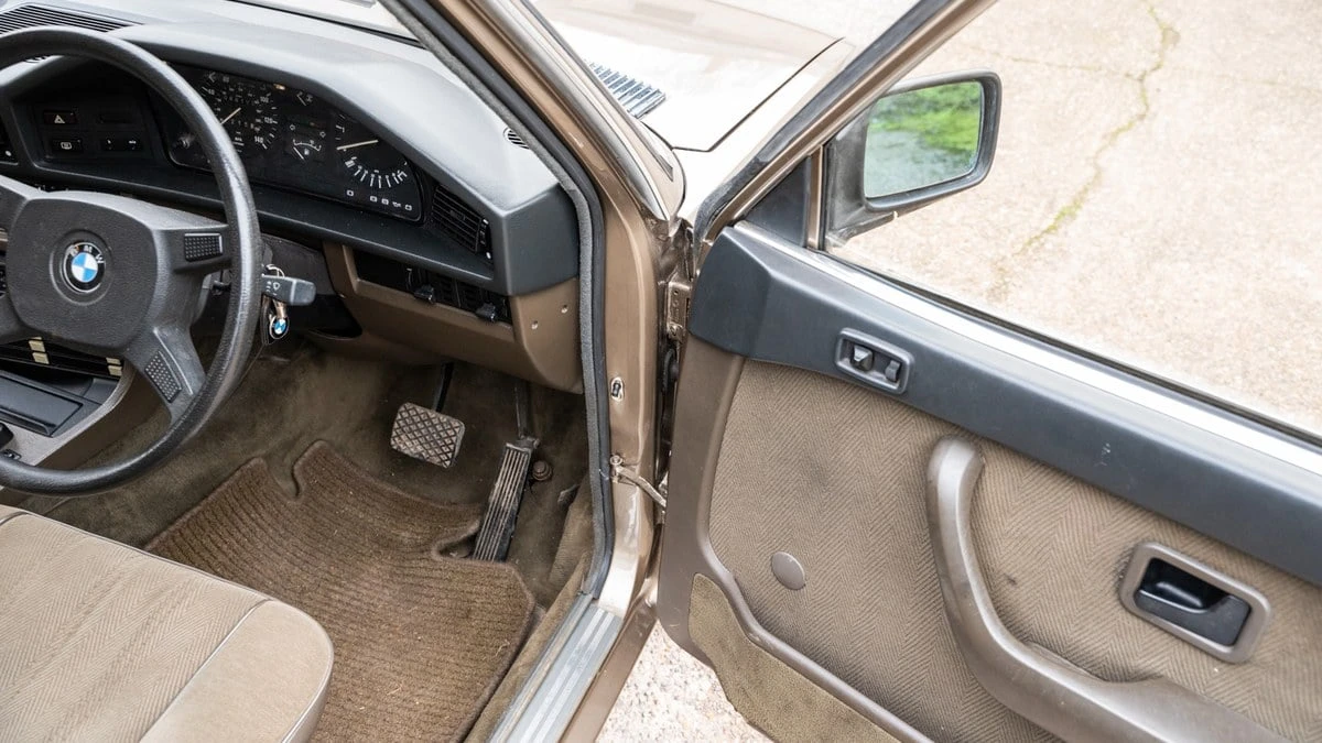 1984 BMW E28 5 Series - Image 17 of 30