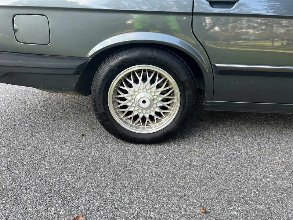 1984 BMW E28 5 Series - Image 28 of 31