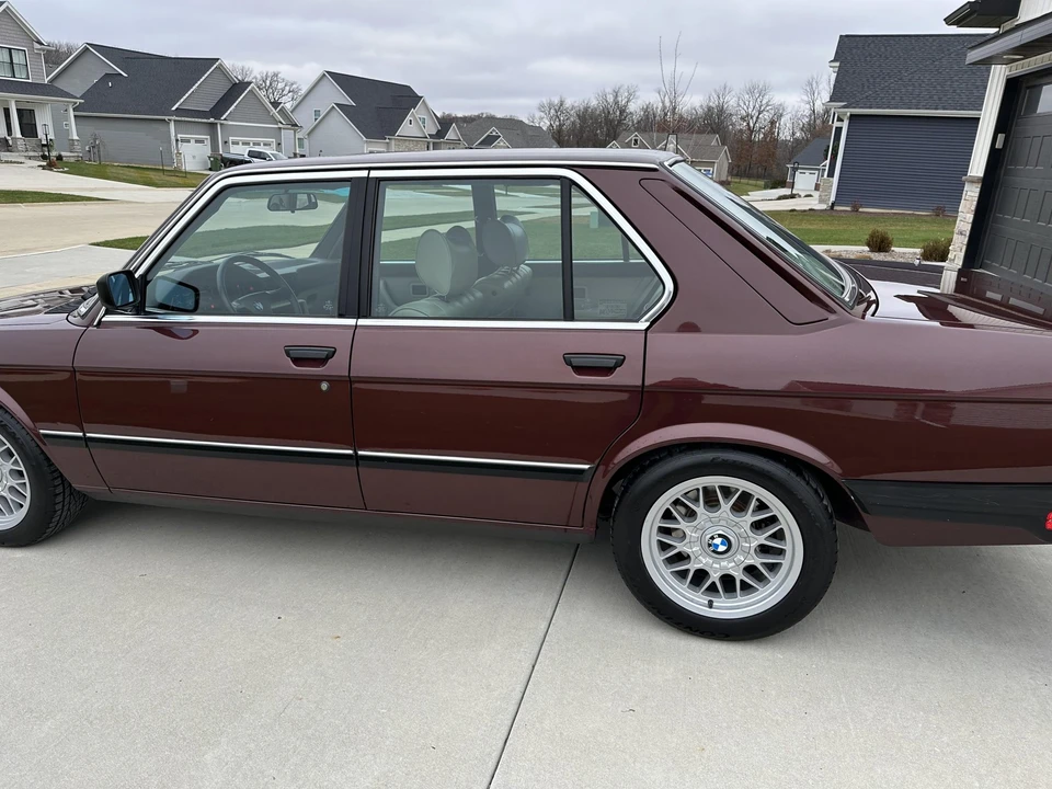 1984 BMW E28 5 Series - Image 9 of 31