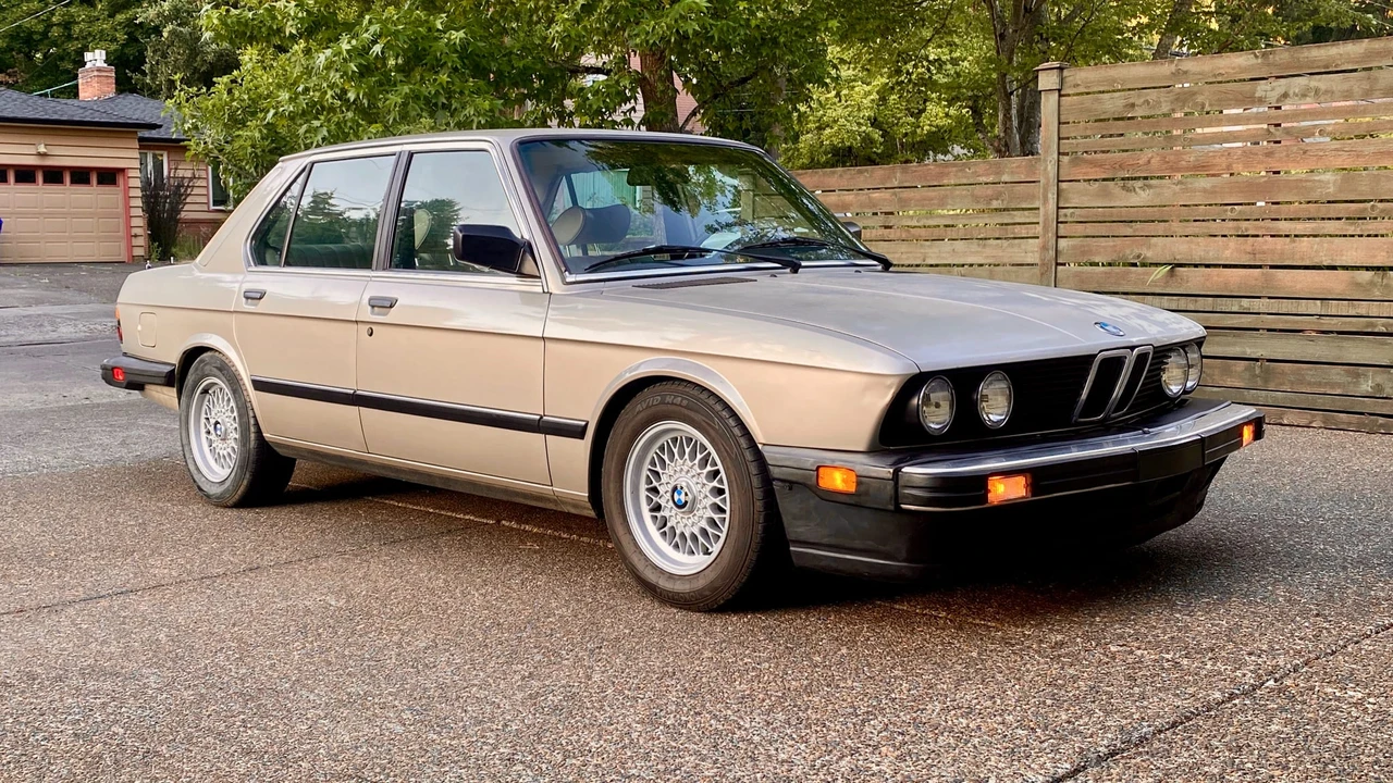 1984 BMW E28 5 Series - Image 11 of 31