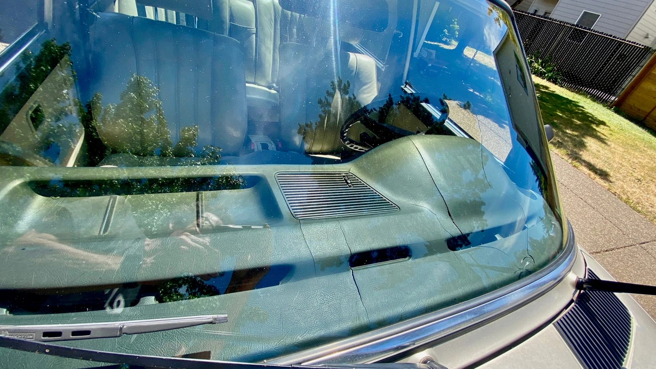 1984 BMW E28 5 Series - Image 30 of 31