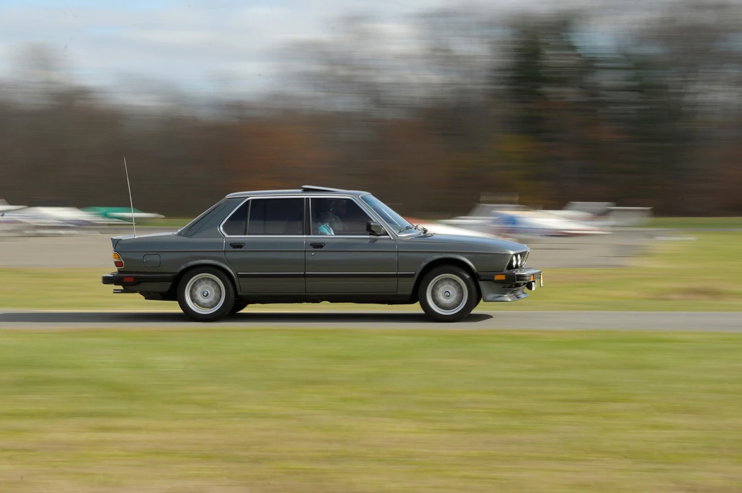 1984 BMW E28 5 Series - Image 12 of 31