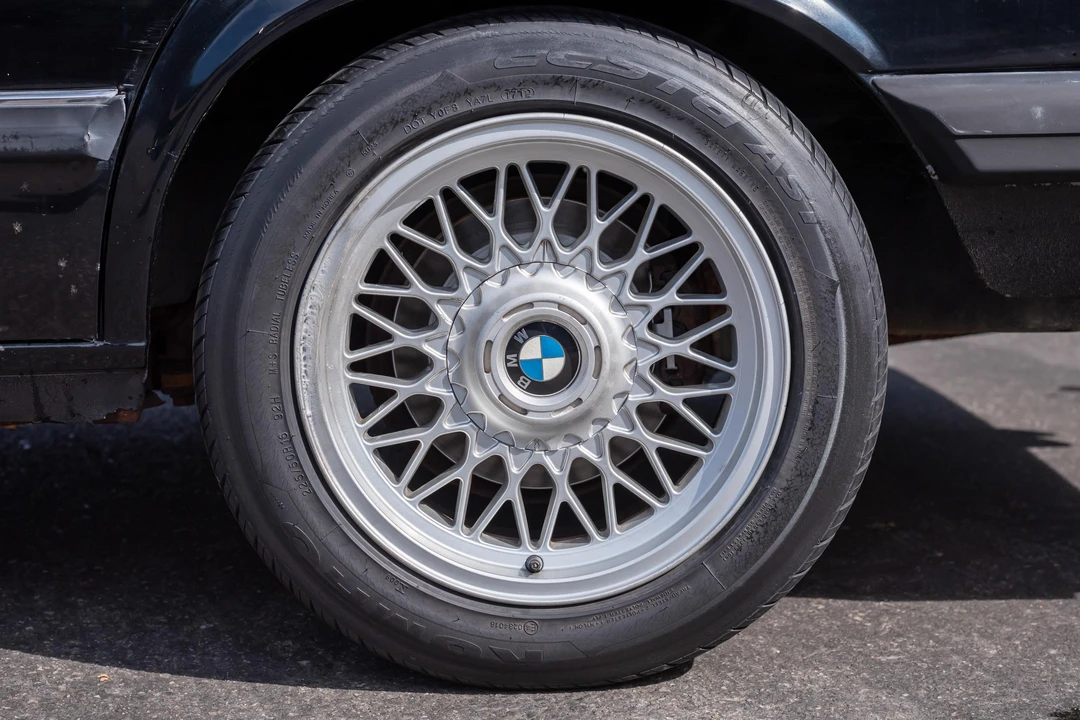 1984 BMW E28 5 Series - Image 27 of 31