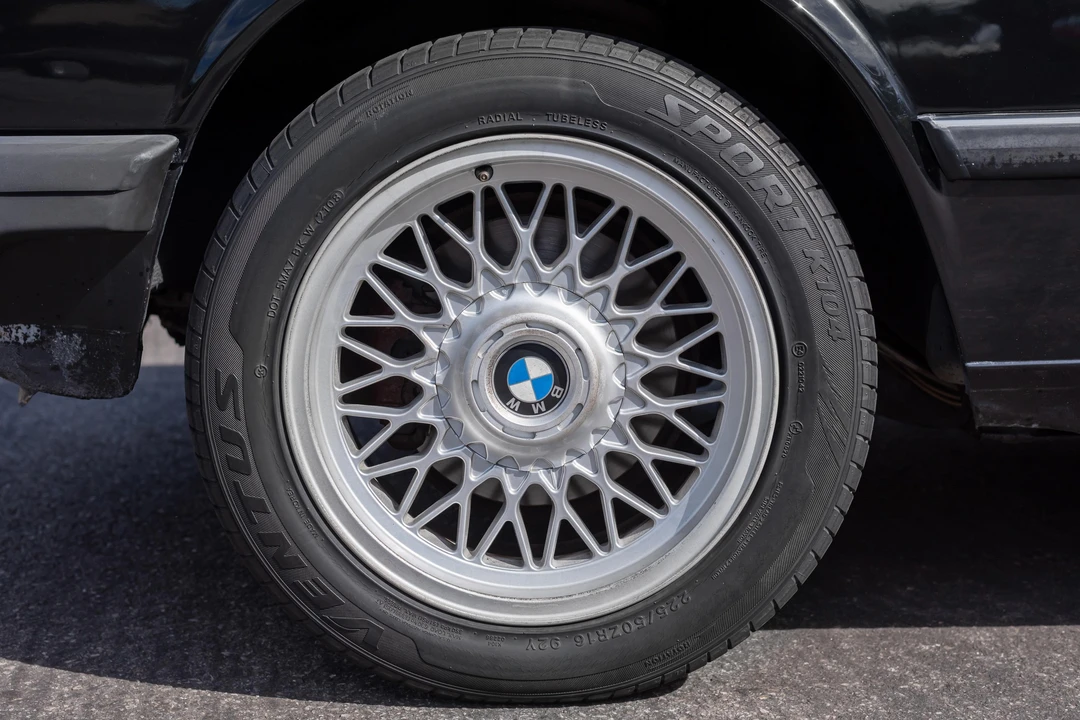 1984 BMW E28 5 Series - Image 25 of 31