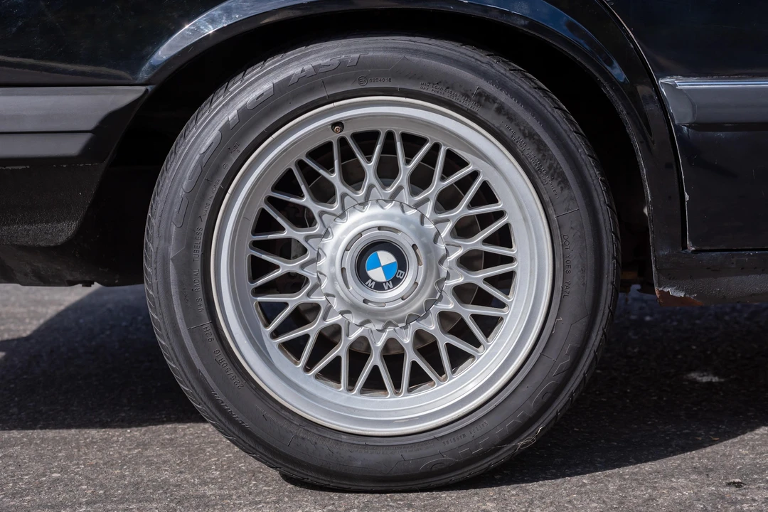 1984 BMW E28 5 Series - Image 28 of 31