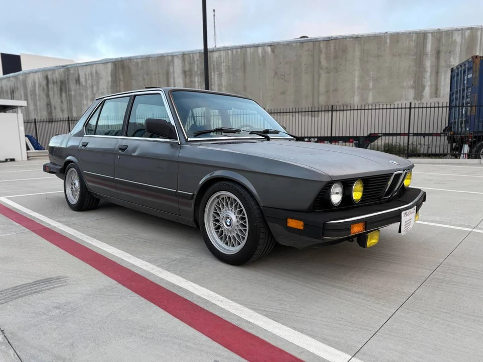 1984 BMW E28 5 Series - Image 2 of 22