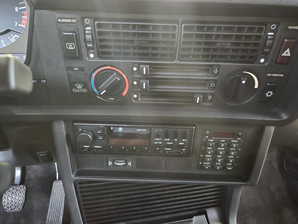 1984 BMW E24 6 Series - Image 24 of 31
