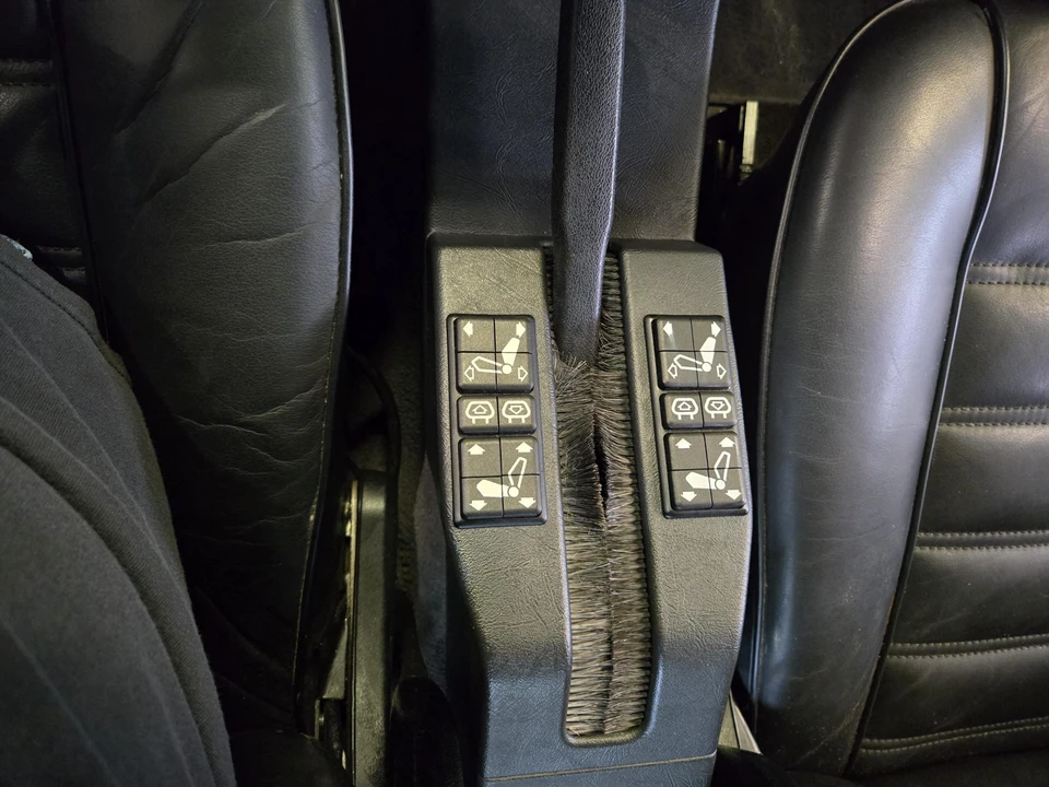 1984 BMW E24 6 Series - Image 26 of 31