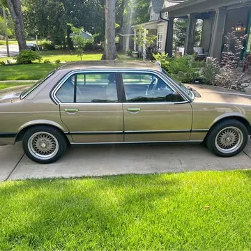 1984 BMW 7 Series 735i Sedan