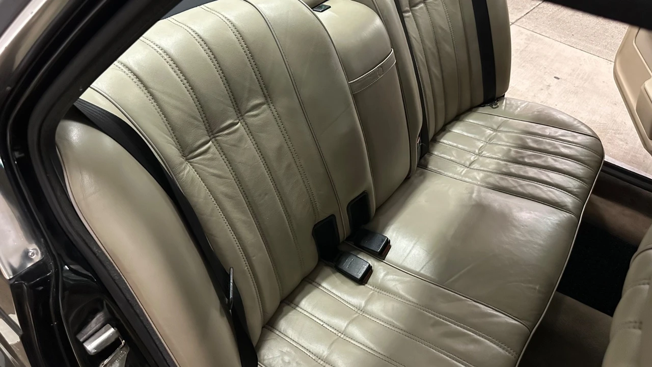 1984 BMW E23 7 Series - Image 15 of 21