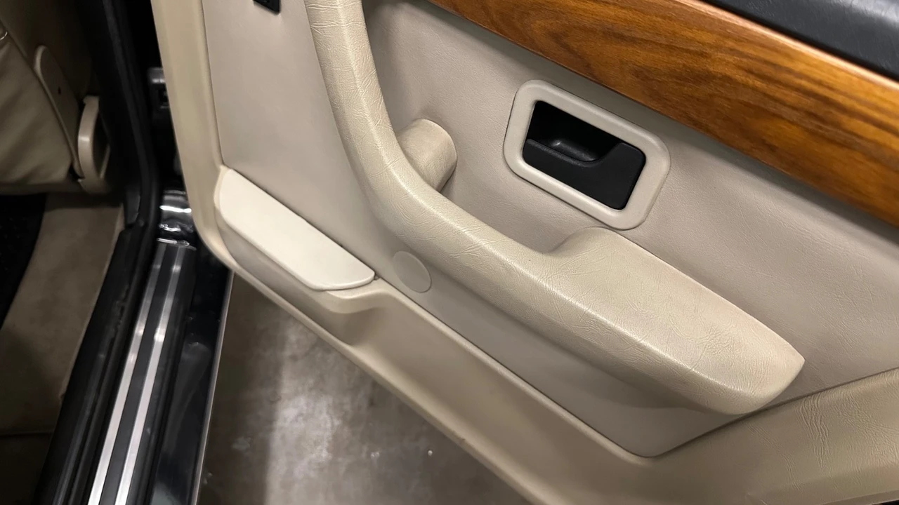 1984 BMW E23 7 Series - Image 17 of 21