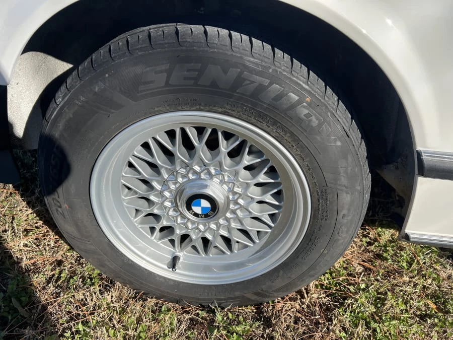 1984 BMW E23 7 Series - Image 8 of 21