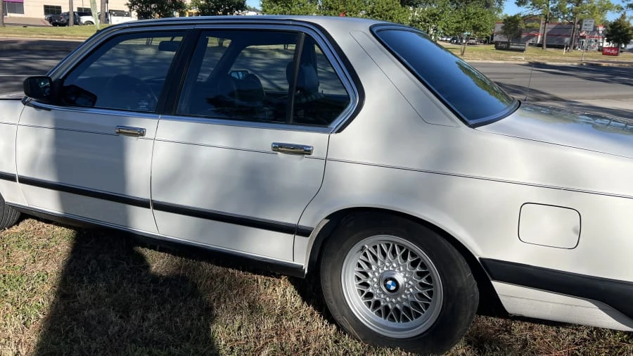 1984 BMW E23 7 Series - Image 11 of 21