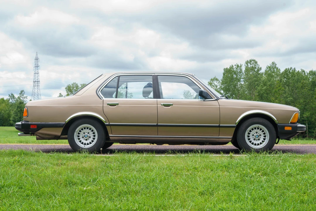 1984 BMW E23 7 Series - Image 8 of 31