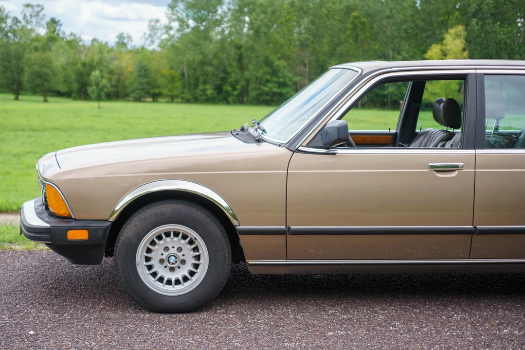 1984 BMW E23 7 Series - Image 17 of 31