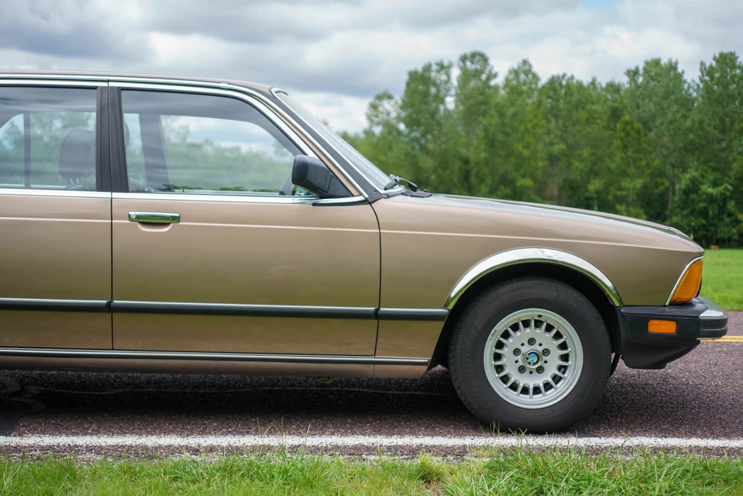 1984 BMW E23 7 Series - Image 16 of 31