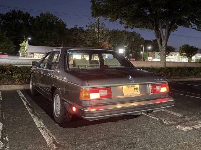1984 BMW E23 7 Series - Image 13 of 24