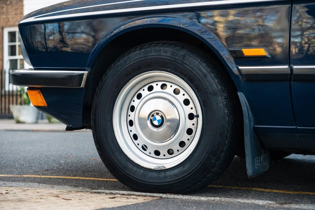 1984 BMW E28 5 Series - Image 18 of 30