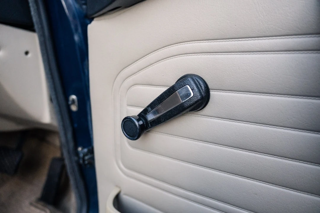1984 BMW E28 5 Series - Image 24 of 30