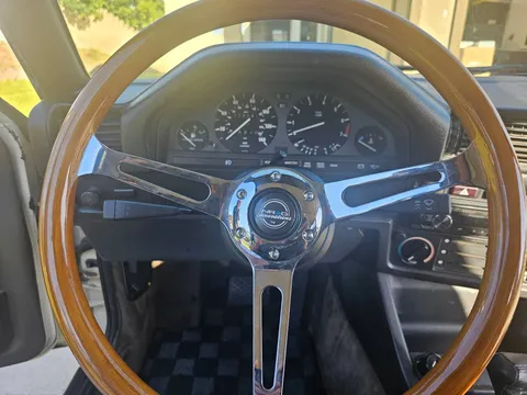1984 BMW 318i