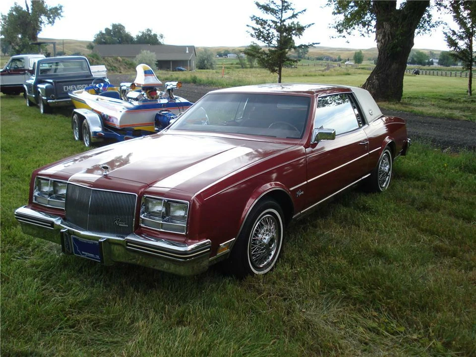 1984 Buick Riviera 4th-7th Gen - Image 2 of 5