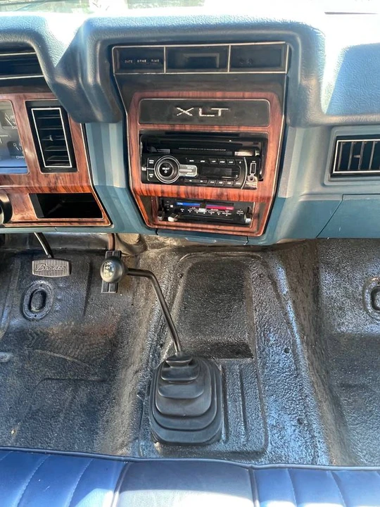 1984 Ford Bronco 3rd Gen - Image 14 of 15