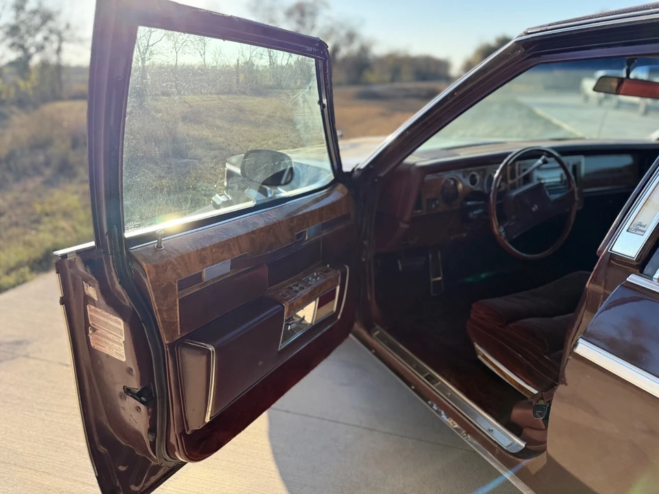 1984 Buick Electra - Image 11 of 20