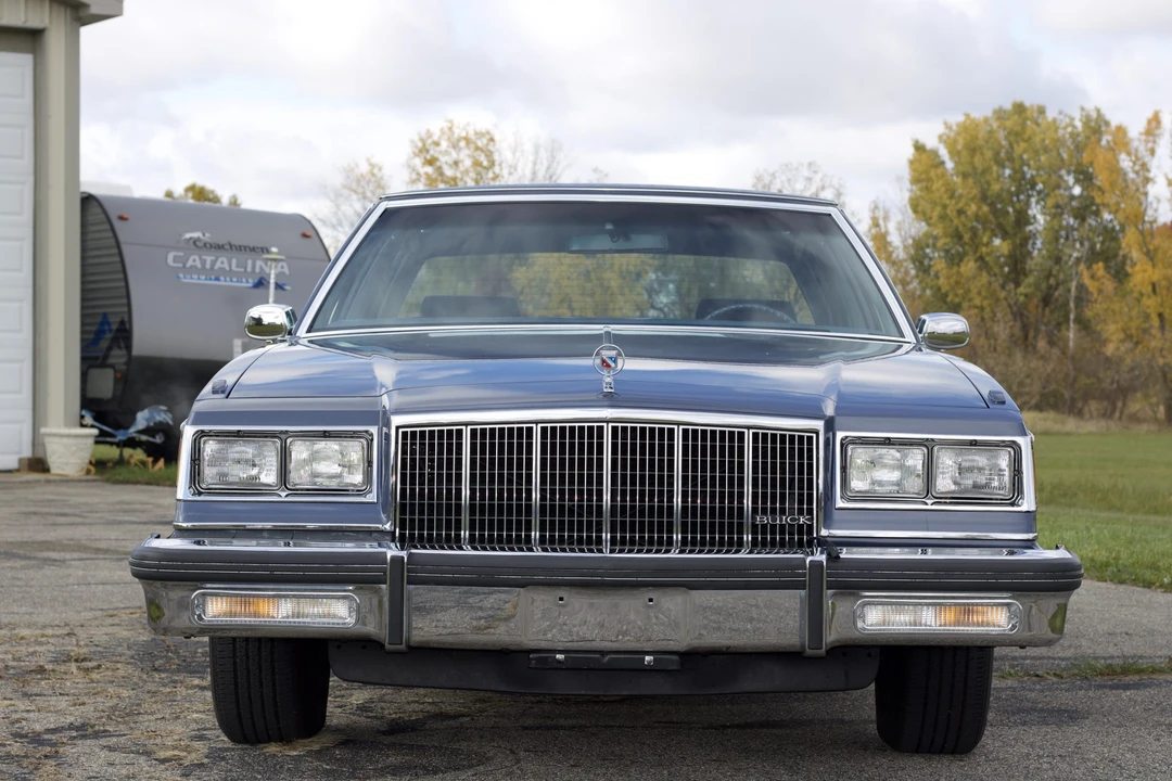 1984 Buick Electra - Image 9 of 31