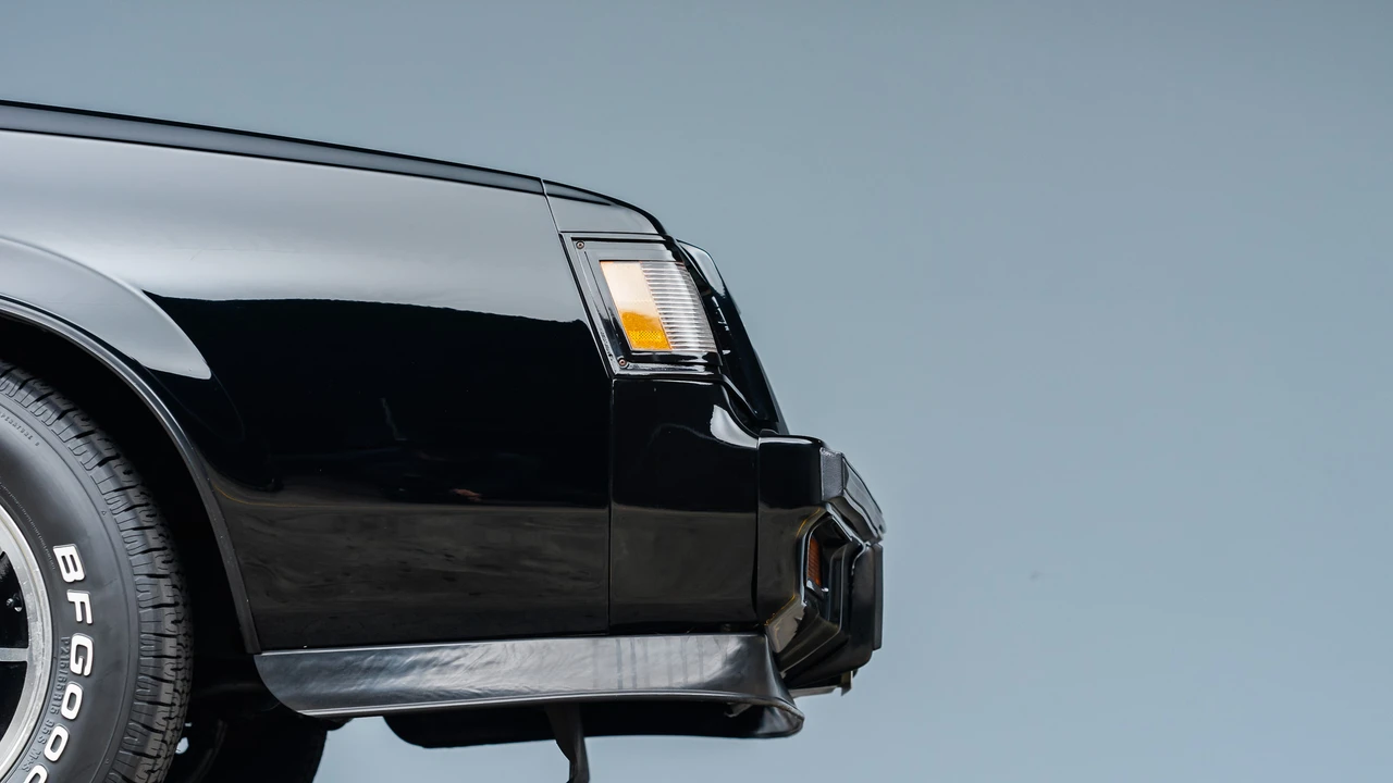 1984 Buick Grand National - Image 25 of 31