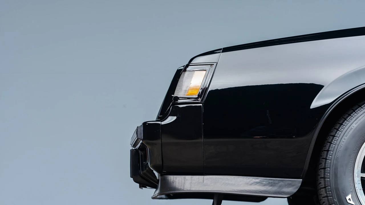 1984 Buick Grand National - Image 26 of 31