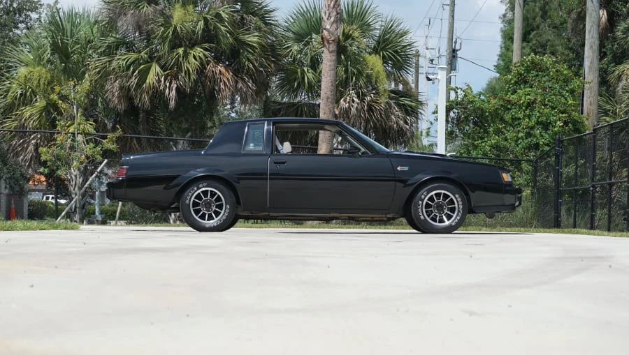 1984 Buick Grand National - Image 10 of 11