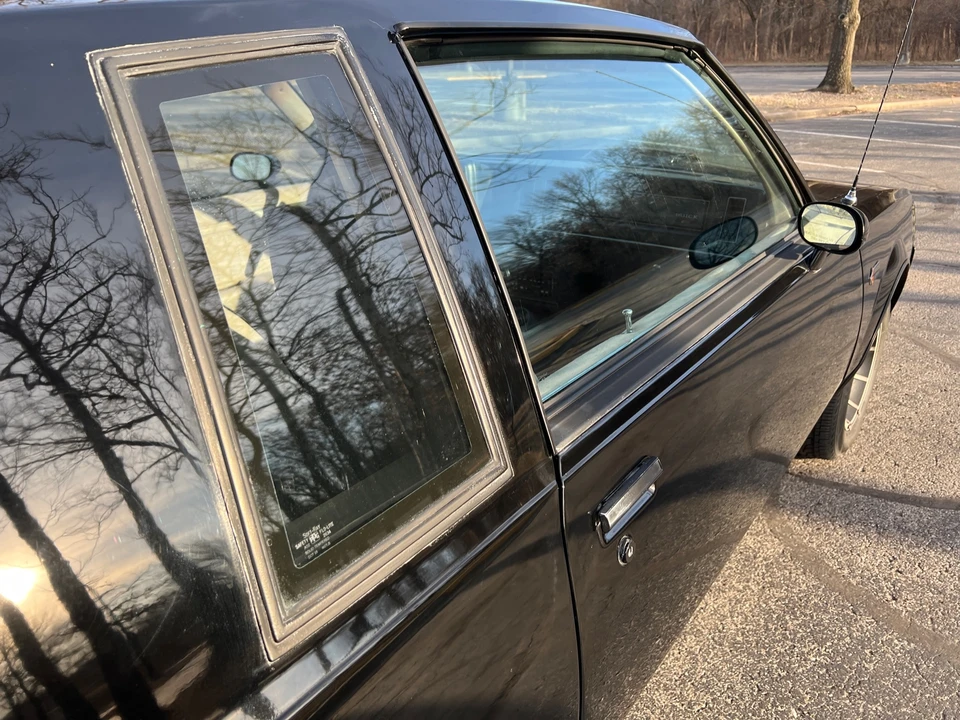 1984 Buick Grand National - Image 25 of 31