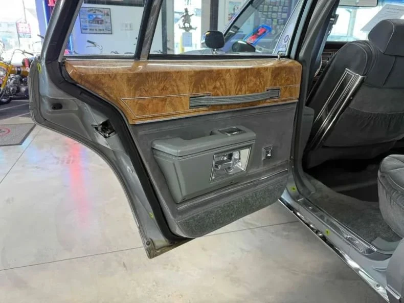 1984 Buick LeSabre - Image 17 of 28