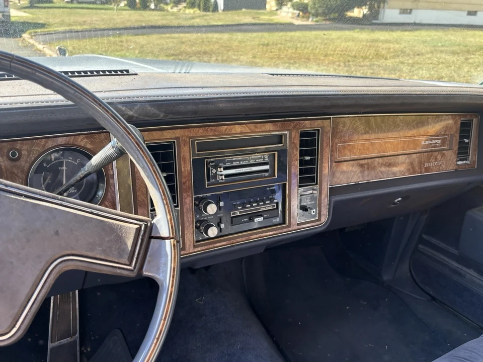 1984 Buick LeSabre - Image 17 of 20