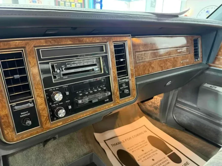 1984 Buick LeSabre - Image 26 of 31